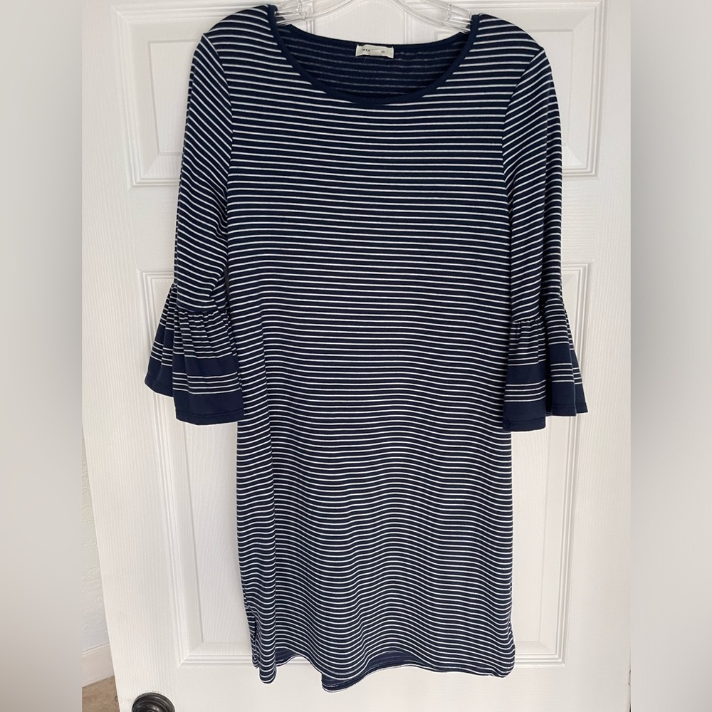 Max Studio navy& white stripe dress size S